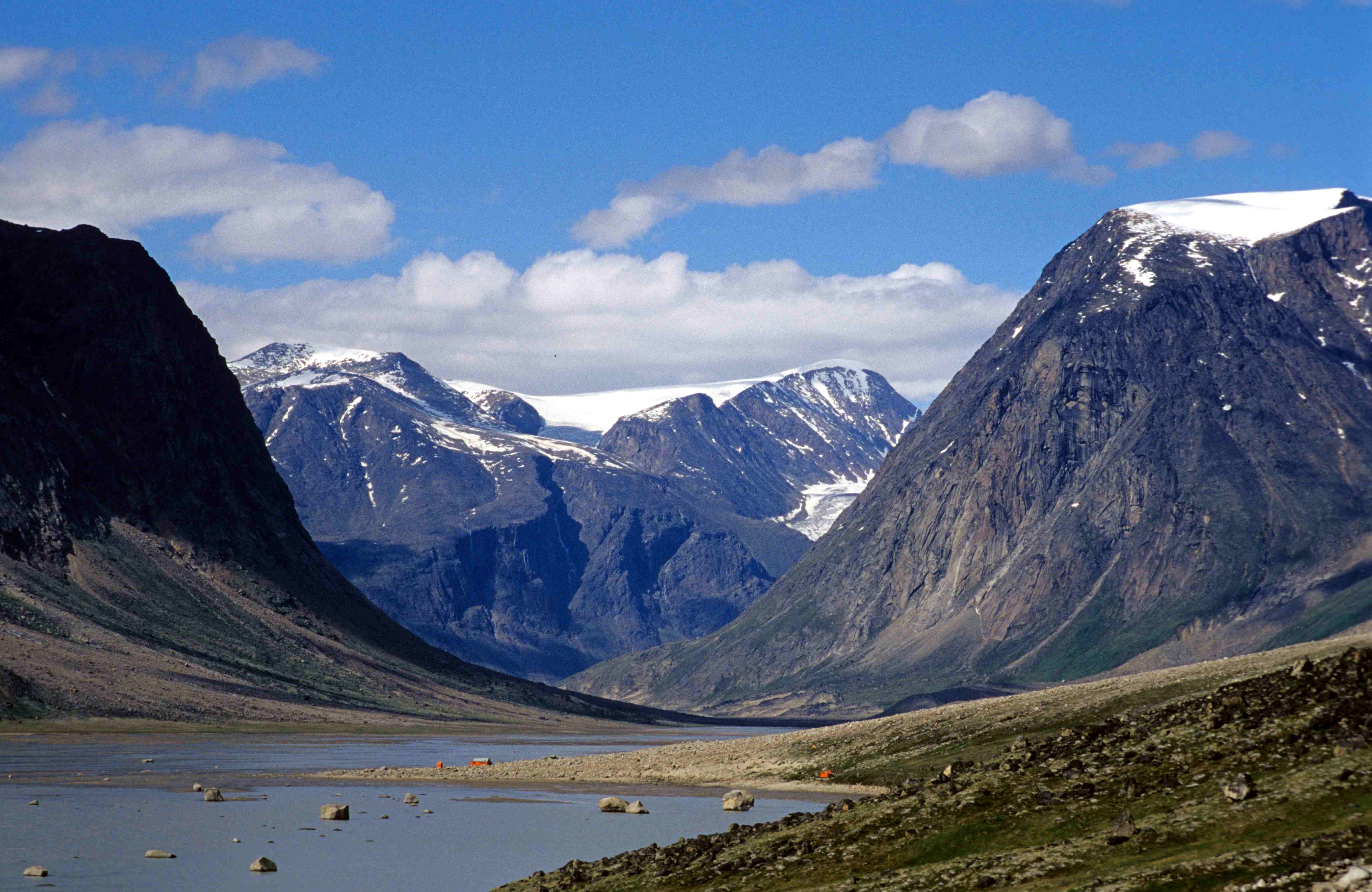 Image Source: https://en.wikipedia.org/wiki/Auyuittuq_National_Park