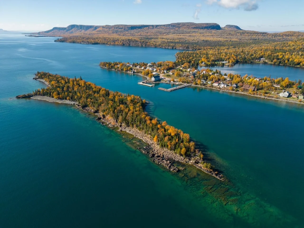 Image Source: https://superiorcountry.ca/nature-adventure/provincial-national-parks/lake-superior-national-marine-conservation-area/